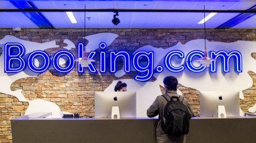  Πώς η Booking.com καθοδηγεί τους οικοδεσπότες να αυξήσουν τα έσοδα